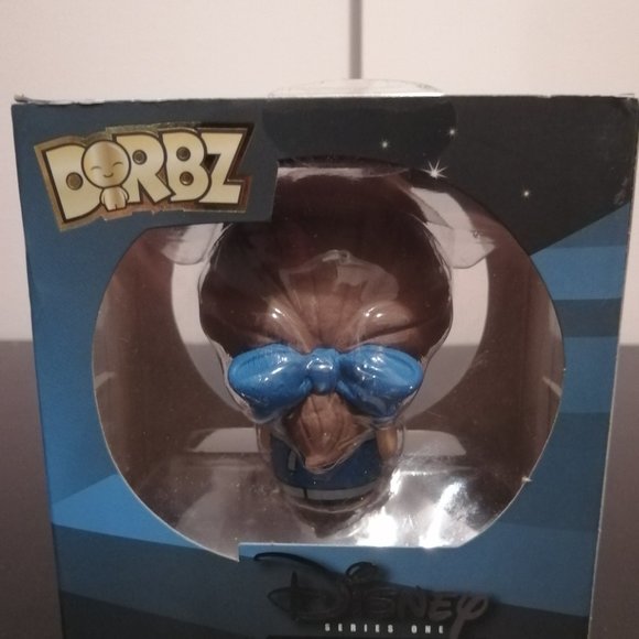 Dorbz Figurine - Peasant Belle - Picture 2 of 3